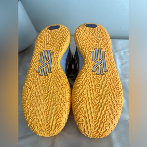 Nike Kyrie 7 (GS) DayBreak Size 4Y CT4080-500 Brand New - Picture 7 of 10